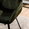 Eetkamerstoel Lauren Leasen Close up foto van velvet groene bekleding