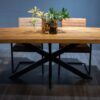 Eettafel Duncan Moderne strakke X poot warm mangohout