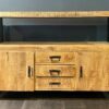 Stoer Tv-dressoir Maurits van Mangohout met zwart metalen grepen